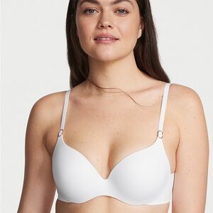 Victoria's Secret Incredible lined demi bra, size 38B new